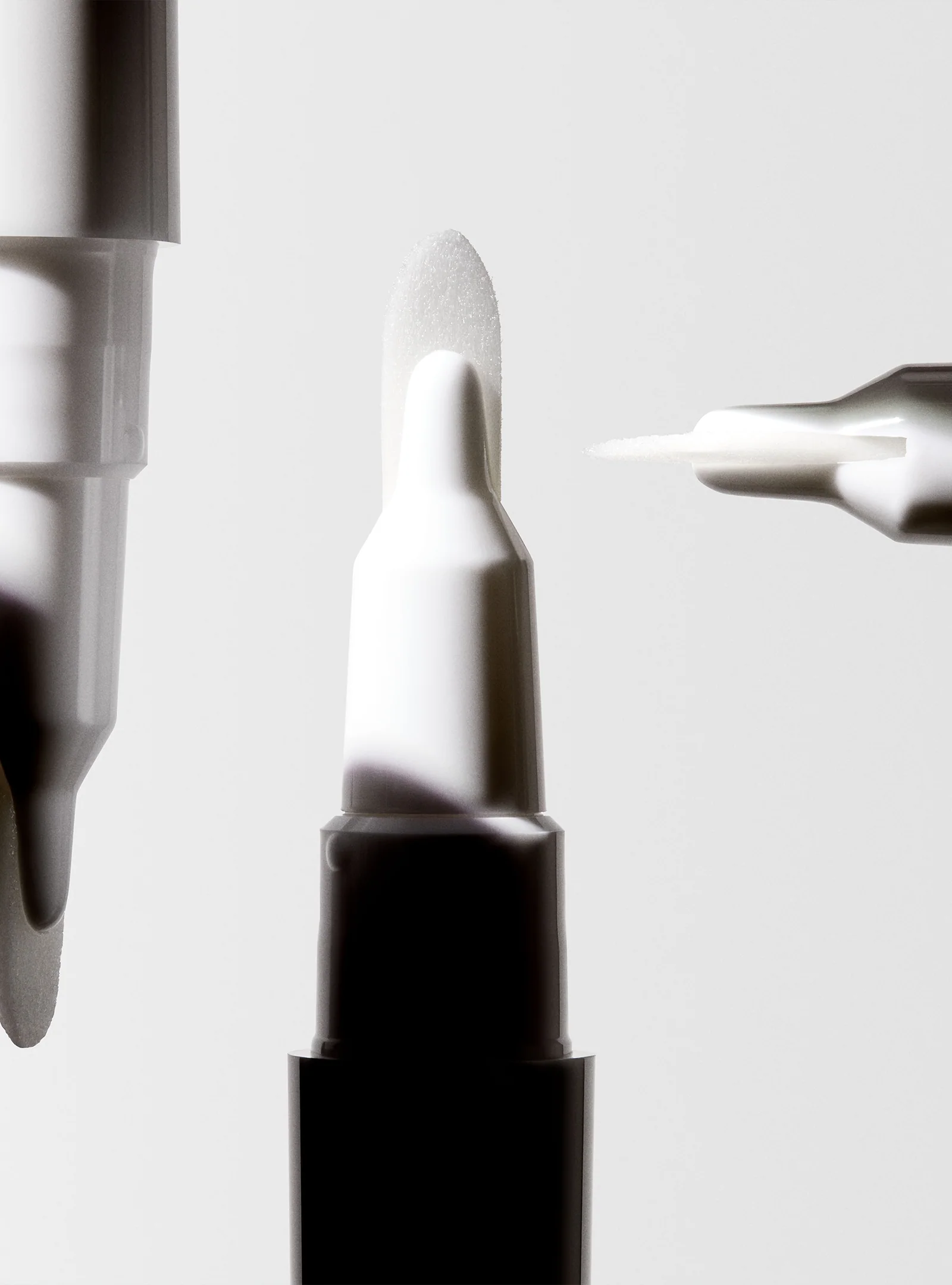 FLIK ERASER MAKEUP CORRECTING PEN - Image 4