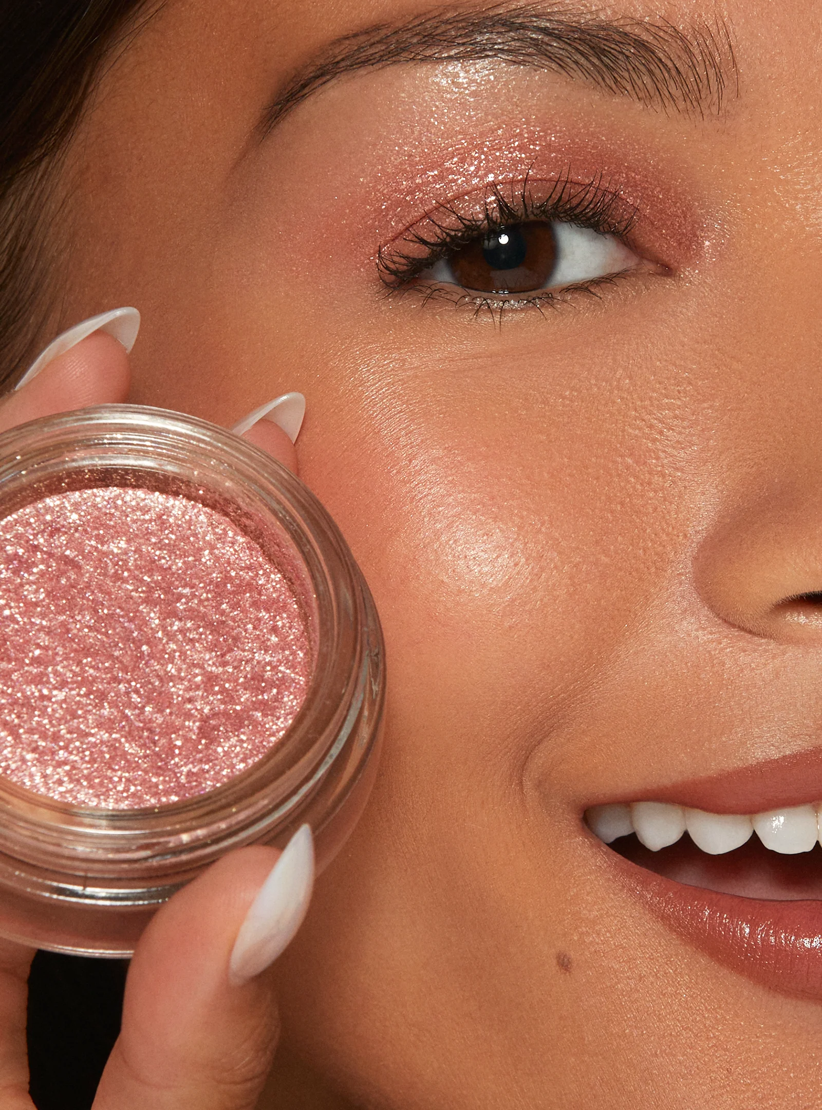 GLITTERPUCK - Image 18
